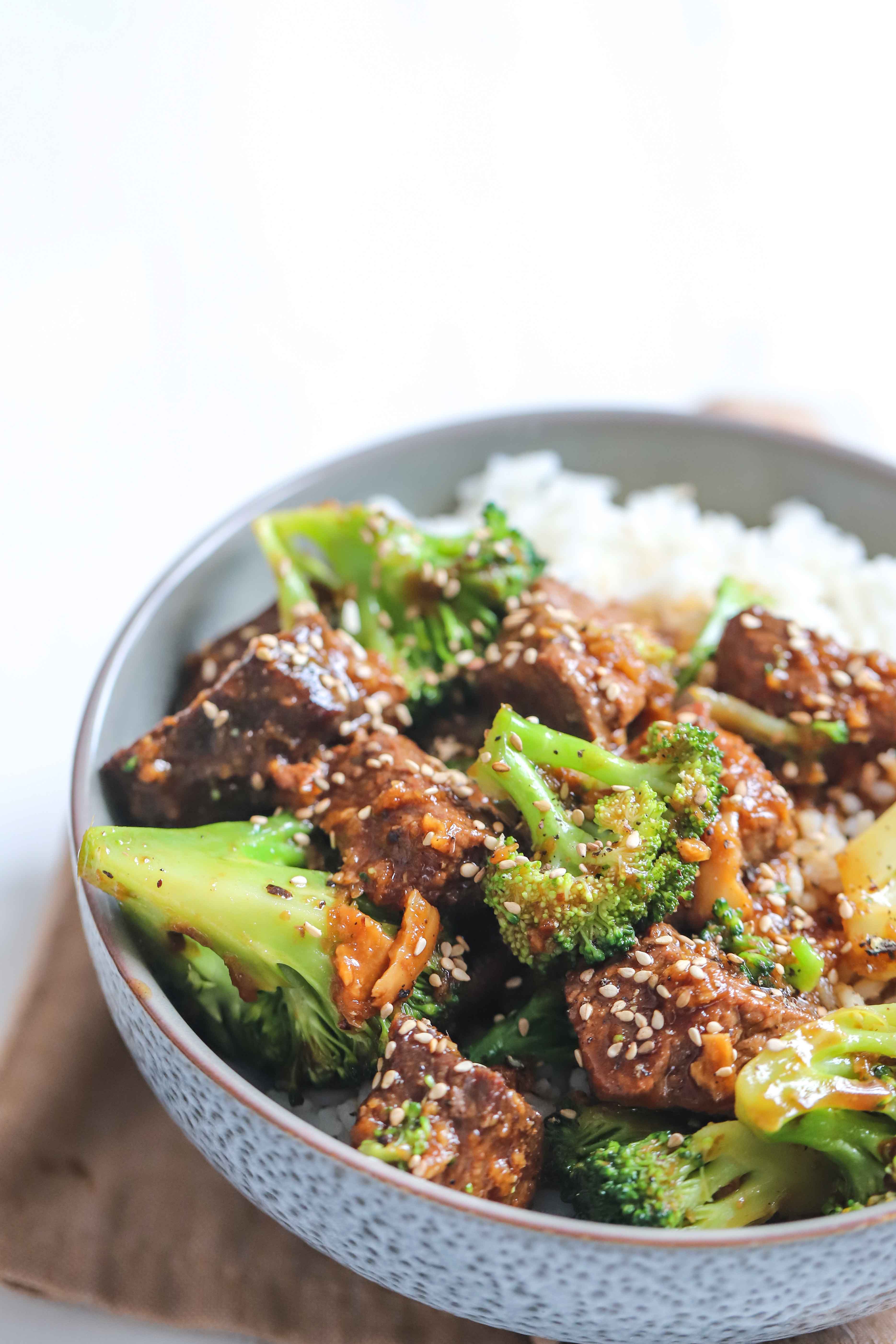 Beef and Broccoli Stir Fry. Quick and healthy dinner that is so delicious you'll want seconds.